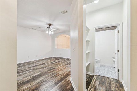 Adosado en venta en Tampa, Florida, 3 dormitorios, 167.13 m2 № 1802151 - foto 6