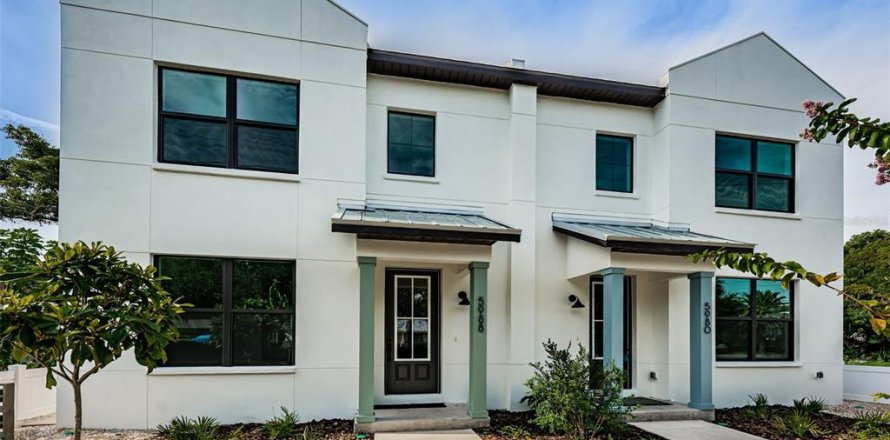 Terreno en New Port Richey, Florida № 1670782