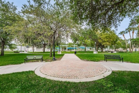 Terreno en venta en New Port Richey, Florida № 1670782 - foto 21