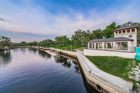 Terreno en venta en New Port Richey, Florida № 1670782 - foto 4