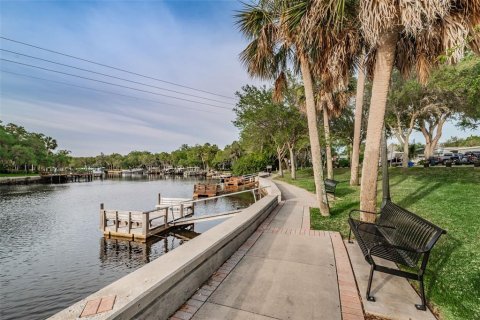 Terreno en venta en New Port Richey, Florida № 1670782 - foto 30