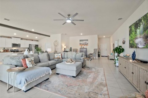 Casa en venta en Palm Coast, Florida, 3 dormitorios, 219.53 m2 № 1541501 - foto 5