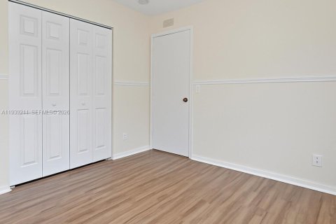 Touwnhouse à louer à Delray Beach, Floride: 4 chambres, 166.85 m2 № 1996549 - photo 12