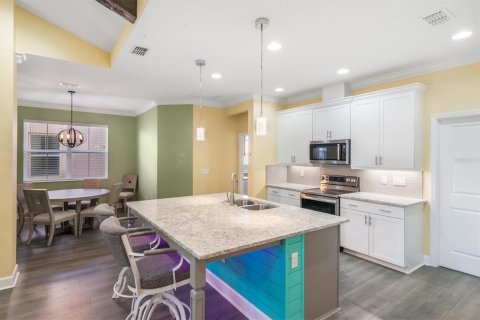 House in Daytona Beach, Florida 2 bedrooms, 121.52 sq.m. № 2229736 - photo 5