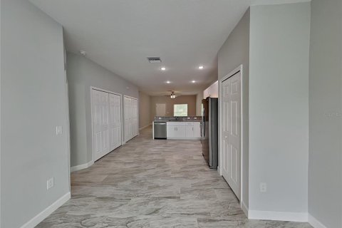 Apartamento en alquiler en Kissimmee, Florida, 3 dormitorios, 121.52 m2 № 1906496 - foto 8