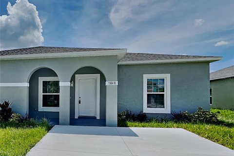 Apartamento en alquiler en Kissimmee, Florida, 3 dormitorios, 121.52 m2 № 1906496 - foto 1