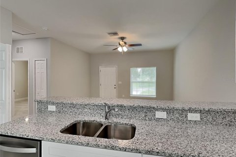 Apartamento en alquiler en Kissimmee, Florida, 3 dormitorios, 121.52 m2 № 1906496 - foto 3