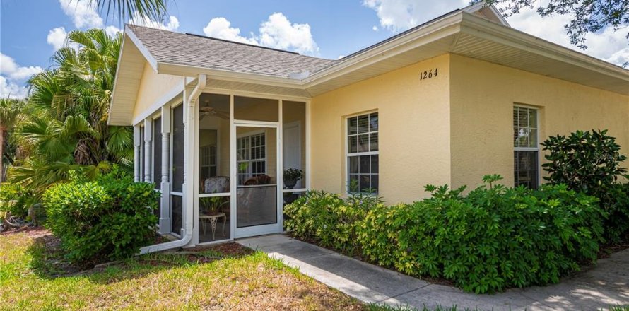 Villa ou maison à Port Charlotte, Floride 2 chambres, 110.65 m2 № 2212847