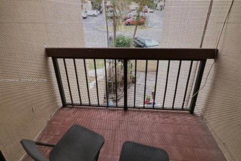 Copropriété à louer à Miami, Floride: 2 chambres, 82.68 m2 № 2064625 - photo 13