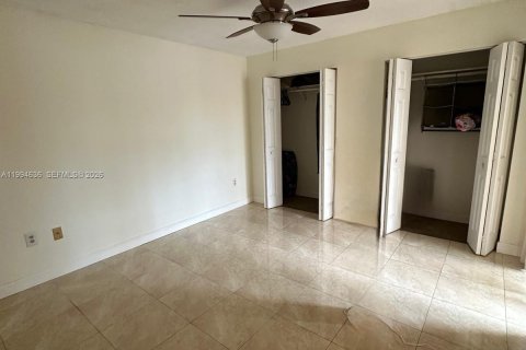 Copropriété à louer à Miami, Floride: 2 chambres, 82.68 m2 № 2064625 - photo 7