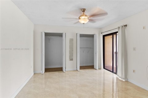 Copropriété à louer à Miami, Floride: 2 chambres, 82.68 m2 № 2064625 - photo 16
