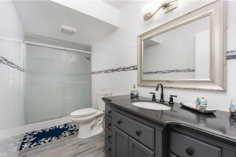 Condo in Jensen Beach, Florida, 2 bedrooms  № 1133054 - photo 1