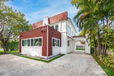 Villa ou maison à louer à Miami Beach, Floride: 5 chambres, 237.27 m2 № 1812271 - photo 2