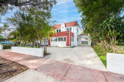 Villa ou maison à louer à Miami Beach, Floride: 5 chambres, 237.27 m2 № 1812271 - photo 3
