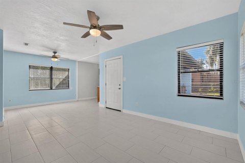 House in Palatka, Florida 3 bedrooms, 87.51 sq.m. № 2424385 - photo 14