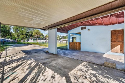House in Palatka, Florida 3 bedrooms, 87.51 sq.m. № 2424385 - photo 10