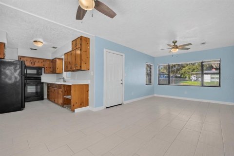 House in Palatka, Florida 3 bedrooms, 87.51 sq.m. № 2424385 - photo 18
