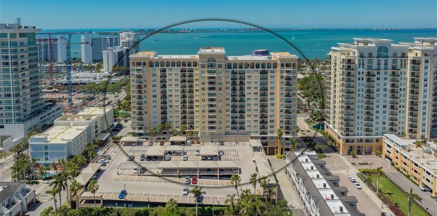 Condo in Sarasota, Florida, 2 bedrooms  № 1838382