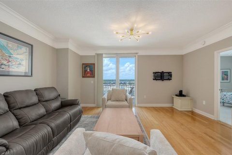Condo in Sarasota, Florida, 2 bedrooms  № 1838382 - photo 7