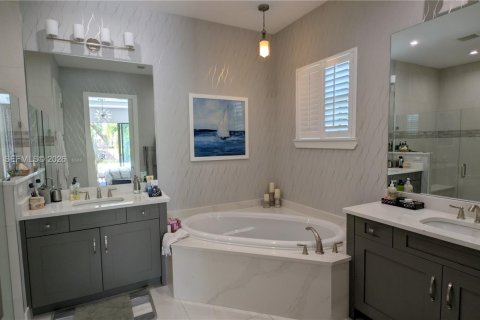 Villa ou maison à vendre à West Palm Beach, Floride: 3 chambres, 188.13 m2 № 2025937 - photo 11