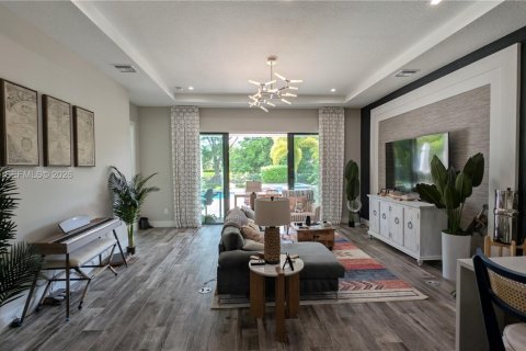 Villa ou maison à vendre à West Palm Beach, Floride: 3 chambres, 188.13 m2 № 2025937 - photo 4