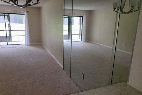 Copropriété à vendre à Lake Worth, Floride: 2 chambres, 126.35 m2 № 1897177 - photo 7