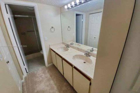 Copropriété à vendre à Lake Worth, Floride: 2 chambres, 126.35 m2 № 1897177 - photo 9
