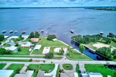 House in Lake Placid, Florida 2 bedrooms, 159.05 sq.m. № 1908107 - photo 9