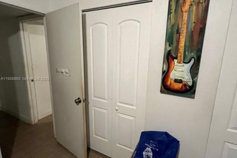 Copropriété à louer à Hialeah, Floride: 2 chambres, 112.41 m2 № 1985798 - photo 8