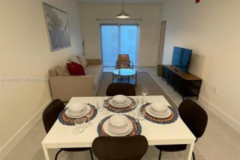 Condo in Doral, Florida, 1 bedroom № 2030952 - photo 10