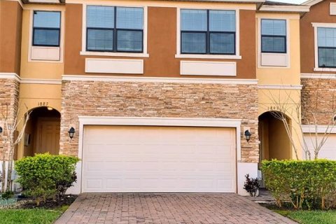 Townhouse in Orlando, Florida 4 bedrooms, 173.73 sq.m. № 1740223 - photo 1