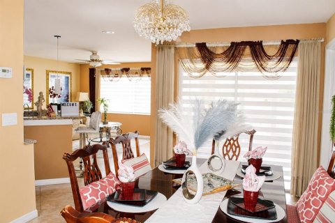 House in Holiday, Florida 2 bedrooms, 119.29 sq.m. № 2231613 - photo 10