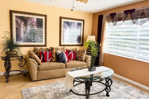 House in Holiday, Florida 2 bedrooms, 119.29 sq.m. № 2231613 - photo 15