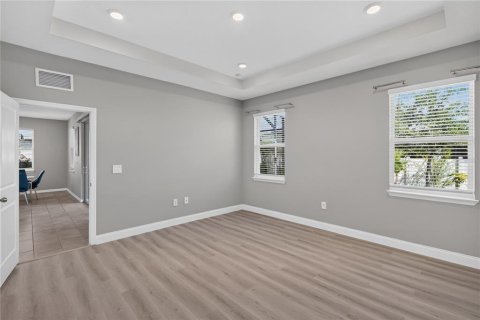 Villa ou maison à vendre à Sarasota, Floride: 4 chambres, 189.99 m2 № 2406262 - photo 11