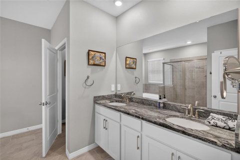 Villa ou maison à vendre à Sarasota, Floride: 4 chambres, 189.99 m2 № 2406262 - photo 12