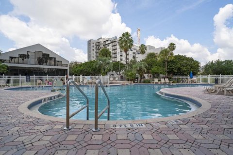 Condo in Orlando, Florida, 1 bedroom  № 1799727 - photo 26
