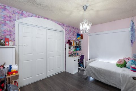 Condominio en venta en Pembroke Pines, Florida, 3 dormitorios, 123.65 m2 № 1957829 - foto 20