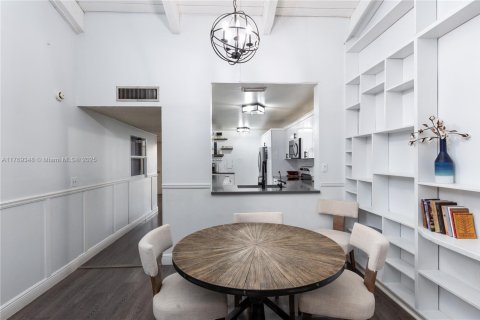 Condominio en venta en Pembroke Pines, Florida, 3 dormitorios, 123.65 m2 № 1957829 - foto 10