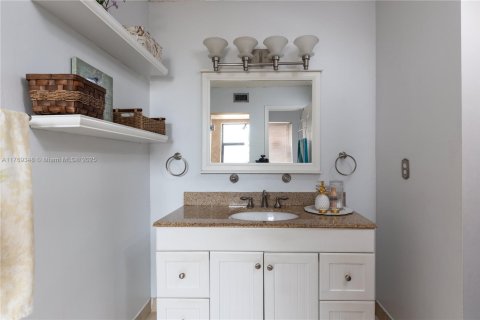 Condominio en venta en Pembroke Pines, Florida, 3 dormitorios, 123.65 m2 № 1957829 - foto 17