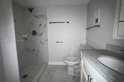 Снять в аренду кондоминиум в Майами, Флорида 3 спальни, 104.52м2, № 2040762 - фото 16