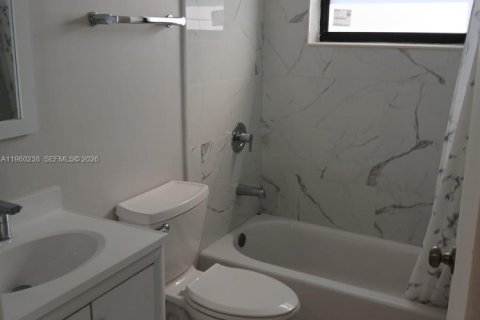 Снять в аренду кондоминиум в Майами, Флорида 3 спальни, 104.52м2, № 2040762 - фото 12