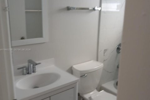 Снять в аренду кондоминиум в Майами, Флорида 3 спальни, 104.52м2, № 2040762 - фото 11