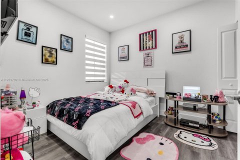 Adosado en venta en Miami, Florida, 3 dormitorios, 122.72 m2 № 1969007 - foto 21