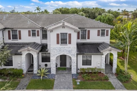Adosado en venta en Miami, Florida, 3 dormitorios, 122.72 m2 № 1969007 - foto 1