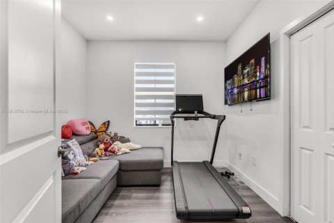 Adosado en venta en Miami, Florida, 3 dormitorios, 122.72 m2 № 1969007 - foto 19