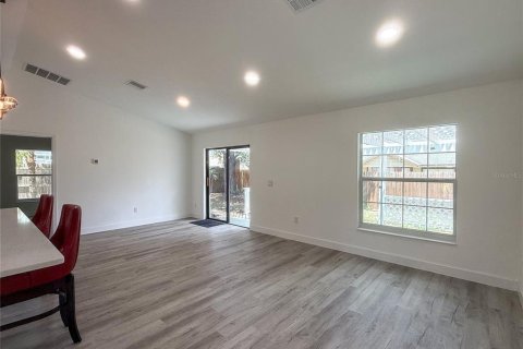 Casa en venta en DeLand, Florida, 3 dormitorios, 124.67 m2 № 2224946 - foto 3