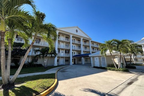 Condo in West Palm Beach, Florida, 2 bedrooms  № 1998708