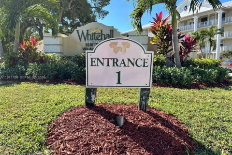 Condo in West Palm Beach, Florida, 2 bedrooms  № 1998708 - photo 29