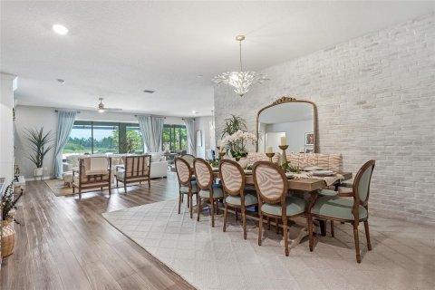Casa en venta en Tampa, Florida, 6 dormitorios, 412.67 m2 № 2216252 - foto 8