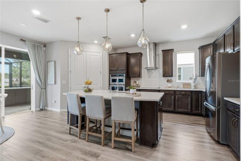 Casa en venta en Tampa, Florida, 6 dormitorios, 412.67 m2 № 2216252 - foto 17